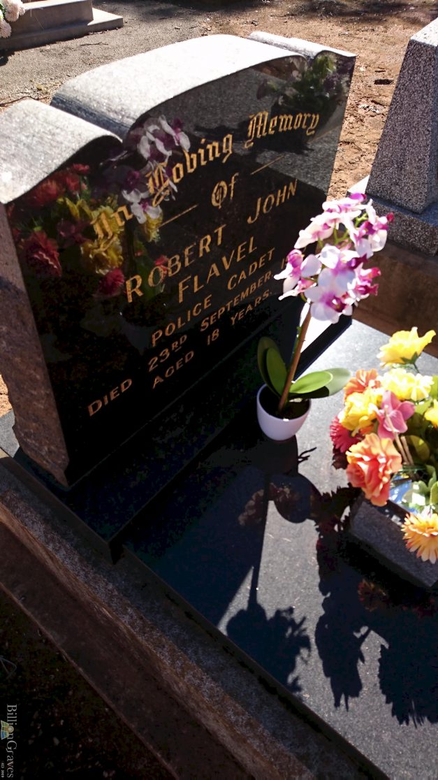 Robert John FLAVEL - Grave